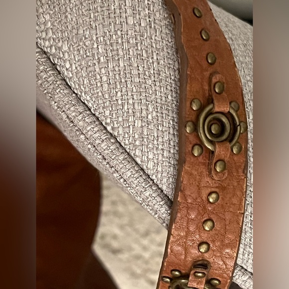 Jessica Simpson cognac, western style Shoulder Bag - Picture 3 of 7